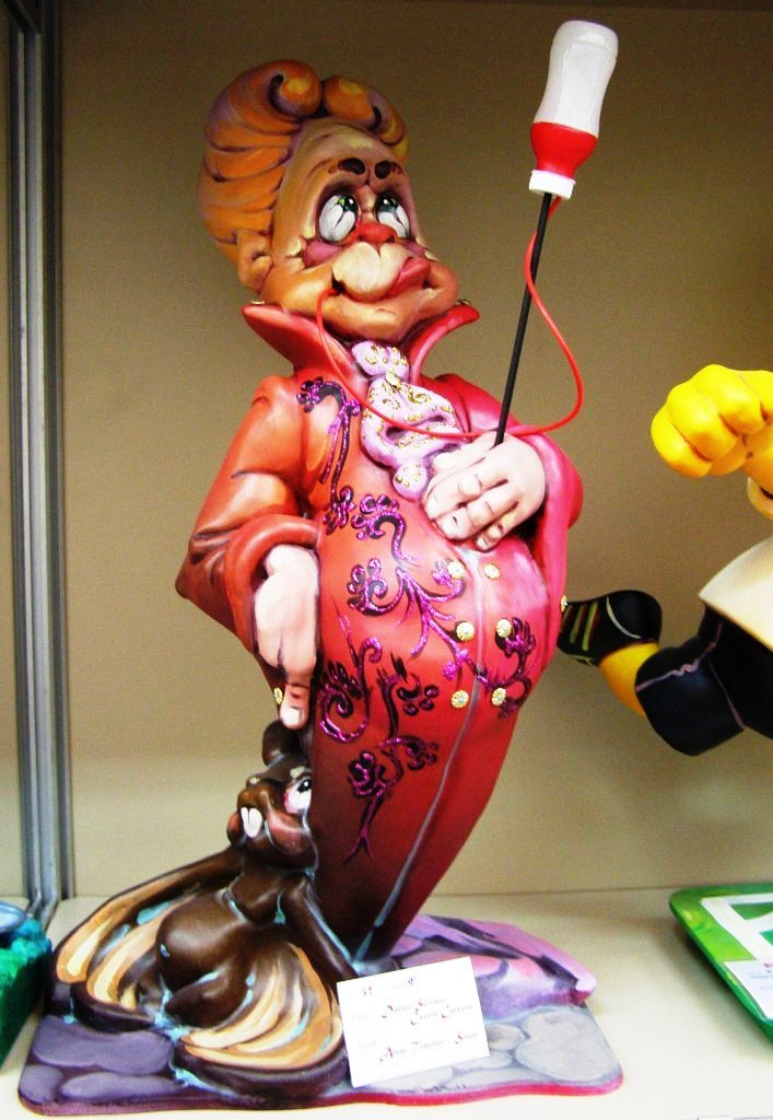Totfalles: Doctor Serrano-Carlos Cervera